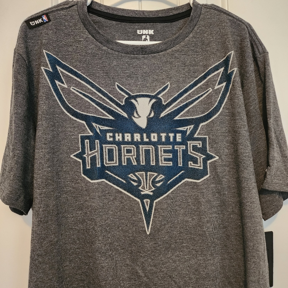 NWT! Charlotte Hornets NBA T-Shirt XL